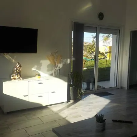 Apartment Losanjos