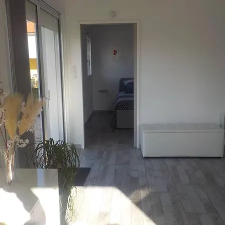 Apartment Losanjos *