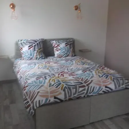 Losanjos Apartment